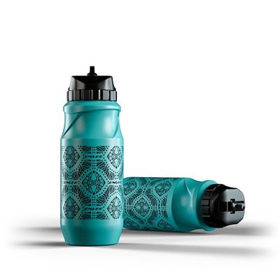 Makanan Grade Silikon multi-warna Sepeda Botol 215*80*80 mm Kapasitas 650ml Olahraga di luar ruangan