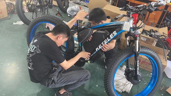 EU Warehouse Disc Brake 72V 2000W Motor Belakang Berganda 23AH Baterai Lithium 26&quot;x4.0&quot; Ban Lemak Sepeda Listrik