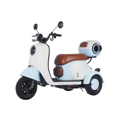600W Motor Power 3-Wheel Scooter untuk Dewasa Belakang Hub Motor Posisi Baterai Terintegrasi