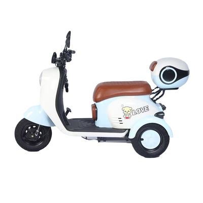 600W Motor Power 3-Wheel Scooter untuk Dewasa Belakang Hub Motor Posisi Baterai Terintegrasi